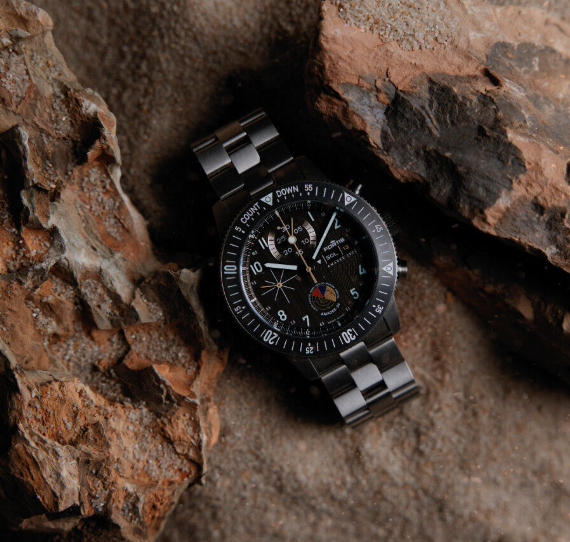 FORTIS NOVONAUT Titan N-42 Amadee-24 EDITION AUF BLOCK BRACELET